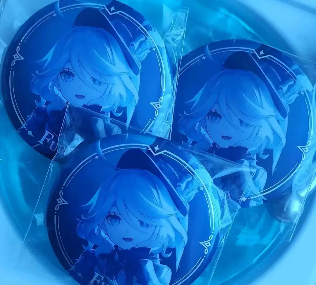 Genshin Impact Furina Can Badge wts
