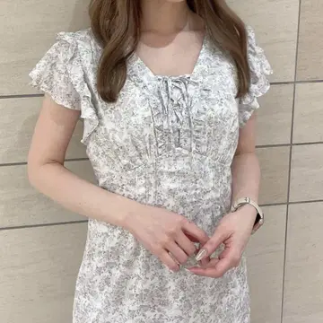 릴리안 캐럿 프론트 레이스업 I 라인 원피스