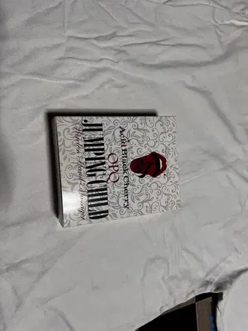 Acid Black Cherry 굿즈