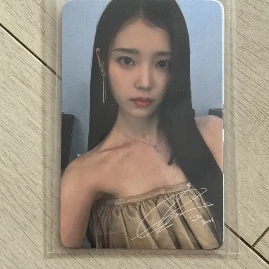 IU J-ESTINA 限定トレカ 336344202_1_1748930704_w840.jpg