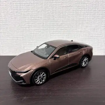 도요타 크라운 세단 프레셔스 브론즈 1/30 컬러 샘플