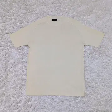새상품급 꼼사데모드 멘 일본제 S/S 스웨터 여름 니트 아이보리 계열