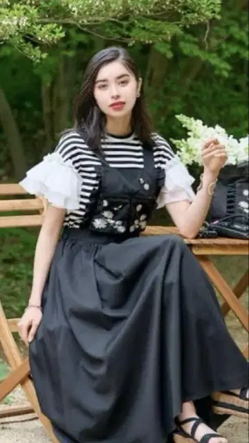 chesty 정원 자수 오버롤 스커트