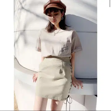 GYDA 미사용 새상품 사이드 레이스업 스커트 (베이지)