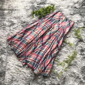 올리브 드 올리브 멀티 체크 플레어 스커트 S~M 사이즈 멀티 컬러