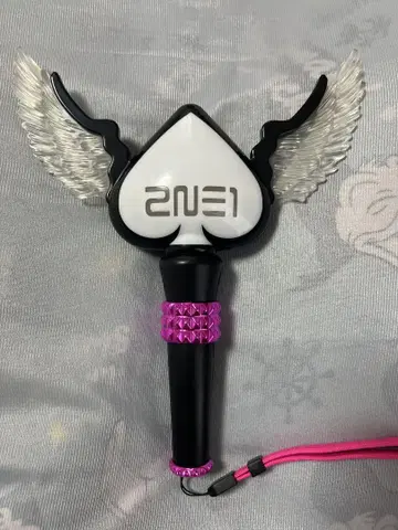 2NE1 하트형 펜라이트 라이브 굿즈