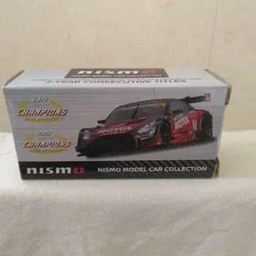 토미카 MOTUL AUTECH GT-R #1 2016 COLOR