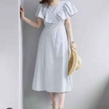 natural couture 프릴 슬리브리스 원피스