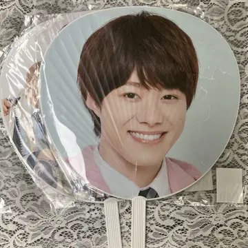 오하시 카즈야 부채 1개, 총 2개