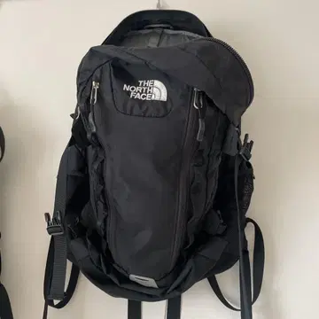THE NORTH FACE 블랙 백팩