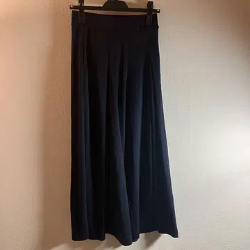 유니클로 턱 와이드 팬츠 S 블랙