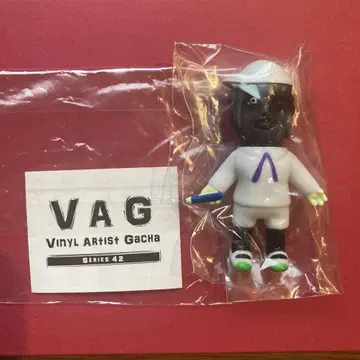 VAG 드레이프감 화이트