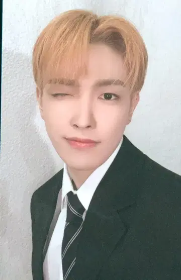 ATEEZ 홍중 FC 키트 5기