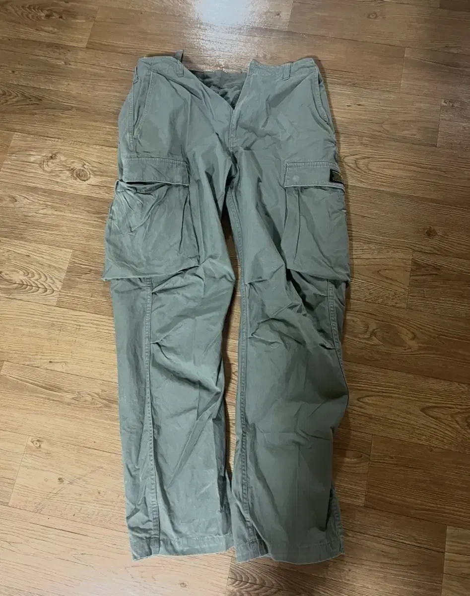 Neighborhood 19ss Mill Cargo