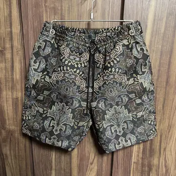 새상품급 weac. RELAX HALF PANTS 블랙 자카드 팬츠