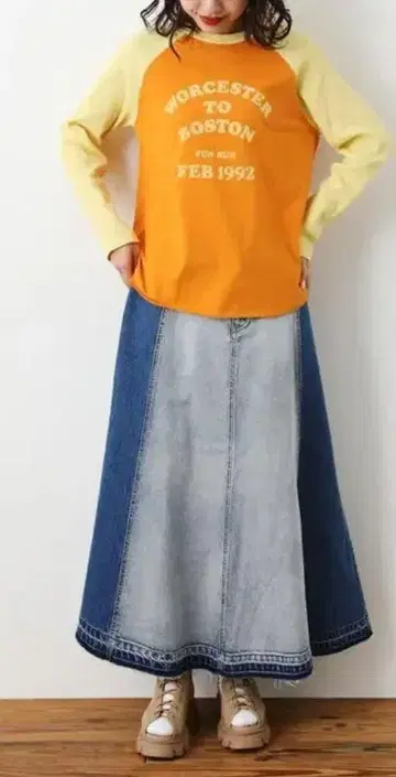 로데오 크라운즈 VINTAGE LIKE 슬릿 데님 스커트