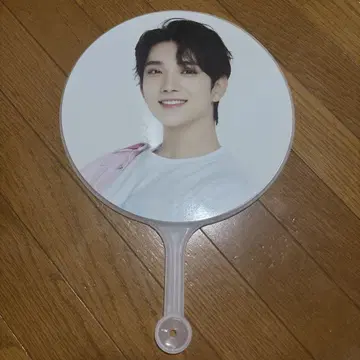 조슈아 CARAT LAND 부채