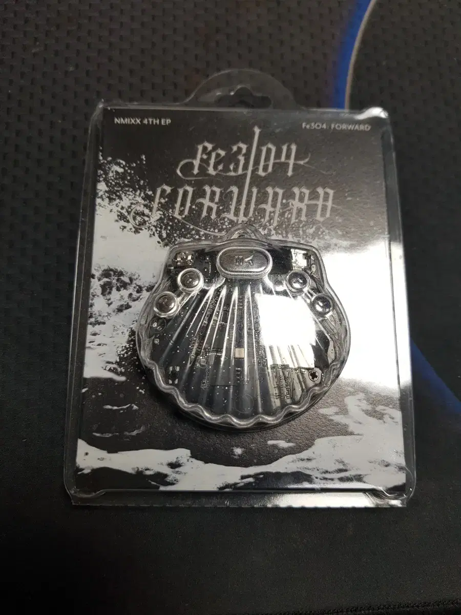 I sell Nmixx haewon mp3 transparent color