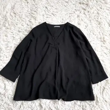 theory luxe V넥 블라우스 블랙 M