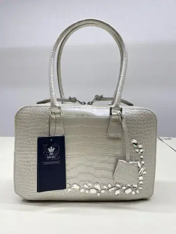.D.M.J. 악어 엠보싱 크리스탈 소잉 보스턴 28cm