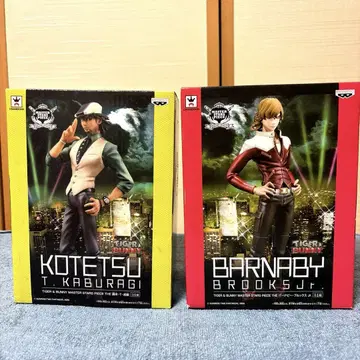 TIGER&BUNNY 토라케 버나비 피규어 2개 세트