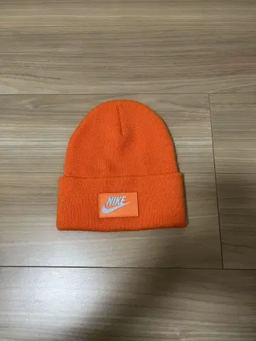 Nike 오렌지 니트 모자
