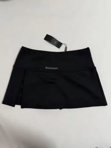 threetimes Athletic slit skirt 시즈니룩