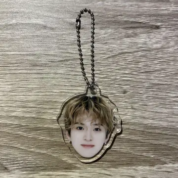 TREASURE 아사히 얼굴 아크릴 키링