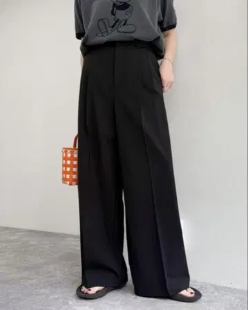프레디에뮤 접촉 냉감 턱 슬랙스 팬츠
