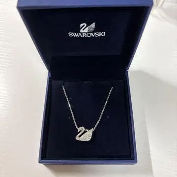 스와로브스키 스완 목걸이