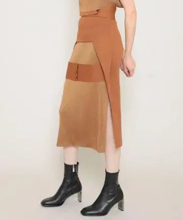 TAN 레이어드 타이트 스커트 브라운