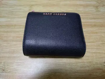 마크제이콥스 블랙 접이식 지갑