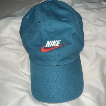 USED Nike 터콰이즈 캡