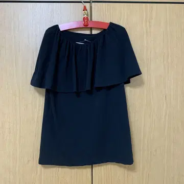 미사용 새상품 이에나 클리어 코튼 프릴 탑