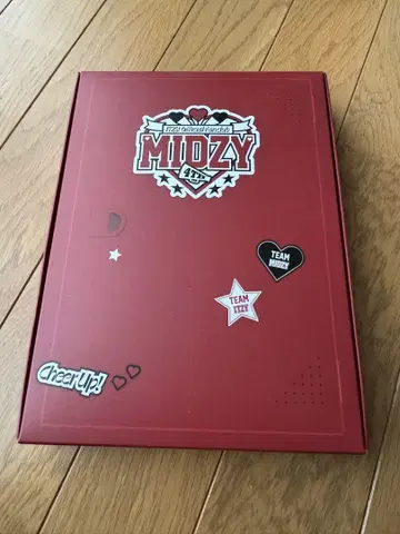 ITZY 도서국 FC 4기 키트