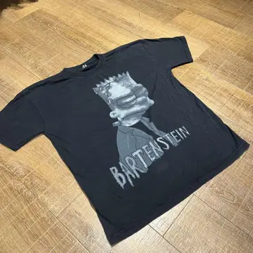 버트 심슨 티셔츠 블랙
