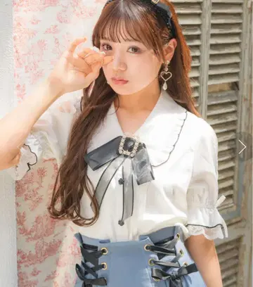 ROJITA 슬릿 레이스 슬리브 블라우스 (블랙)