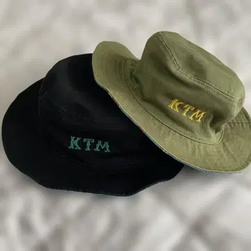 케츠메이시 투어 굿즈 리버서블 햇 카키와 블랙