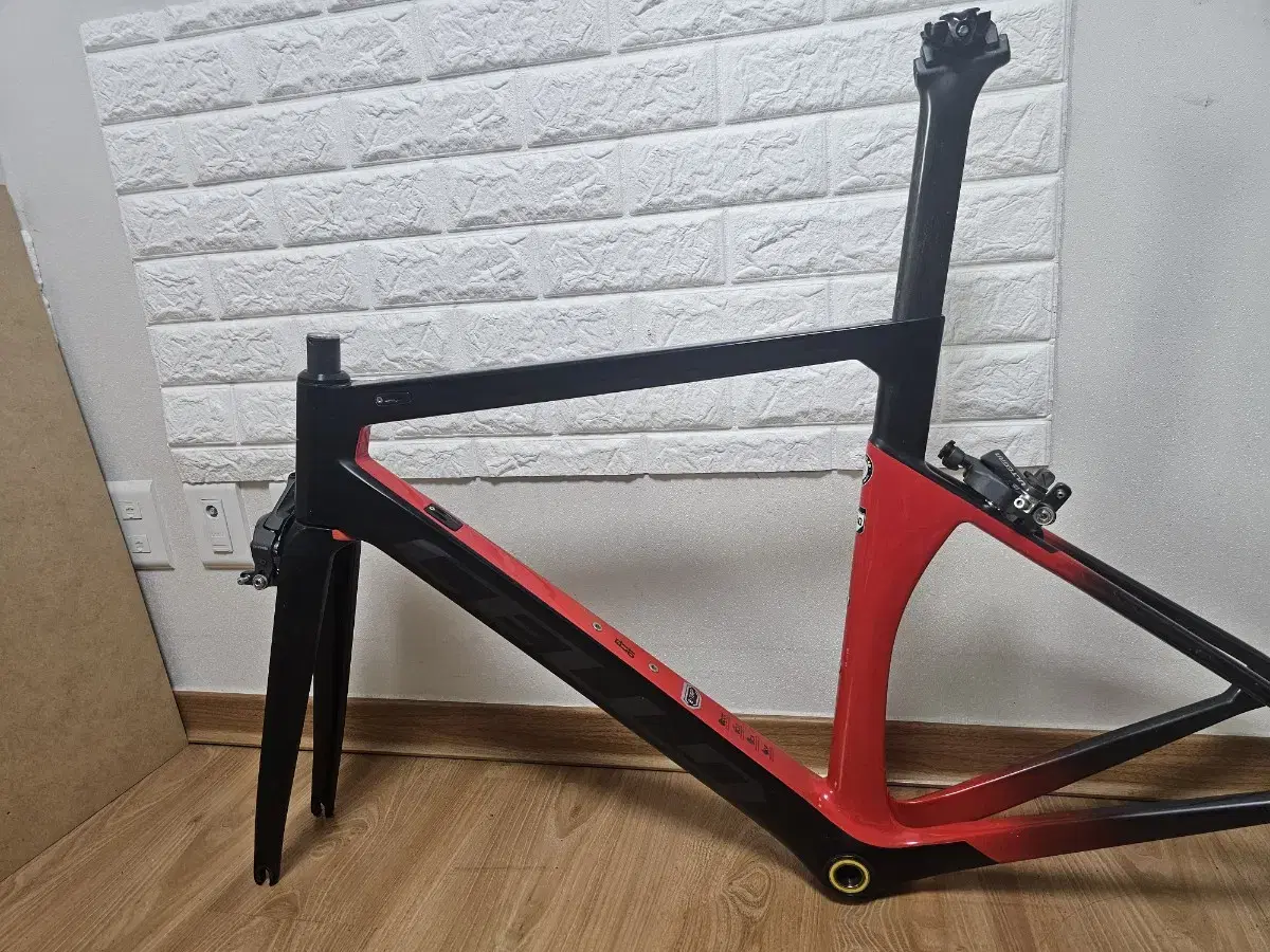 2019 Cello Elliot s9 Frame