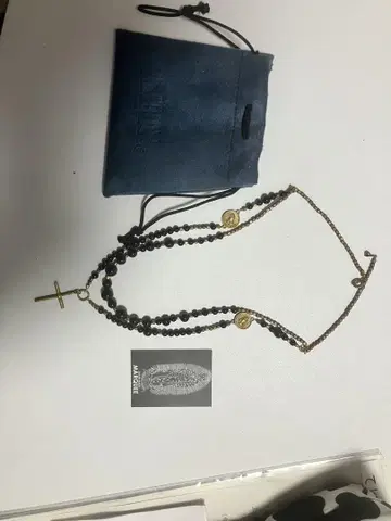 앰프 재팬 마키 크로스 목걸이 블랙