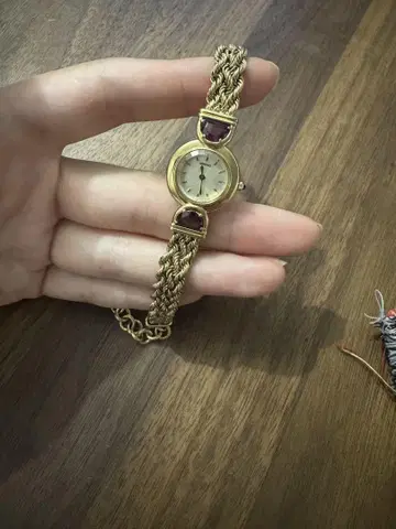 초레어 세이코 SEIKO 쿼츠 시계 여성용 색석