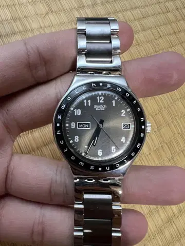 Swatch 실버 스테인리스 시계