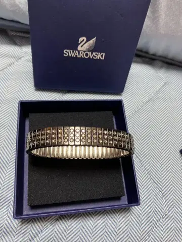 SWAROVSKI 스와로브스키 팔찌 금속제