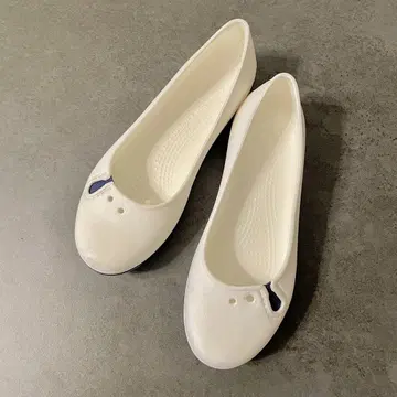 Crocs 화이트 플랫슈즈 w8