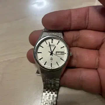 새상품급 SEIKO 고급 빈티지 남성용 쿼츠 1970년대