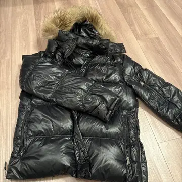 띠어리 블랙 다운 자켓 퍼 포함