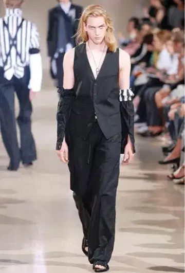 ANN DEMEULEMEESTER 2008SS 소매 절개 풀오버 셔츠