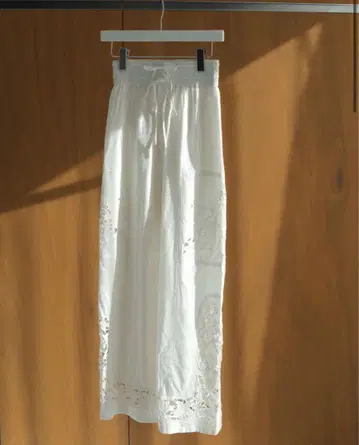 anuke 컷워크 레이스 팬츠 cutwork lace pants