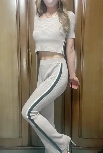 GYDA 사이드 라인 플레어 팬츠 셋업