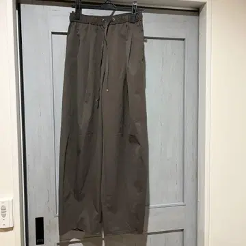 지유 배럴 레그 풀온 팬츠 S